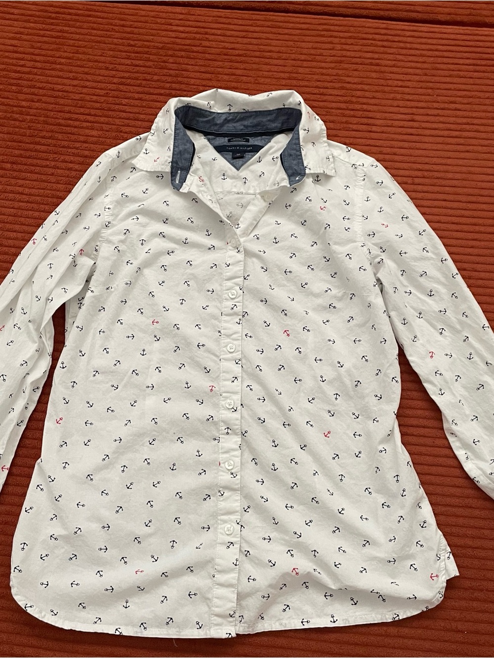 Tommy Hilfiger White Button-Down Shirt with Navy & Red Anchor Print size S/P